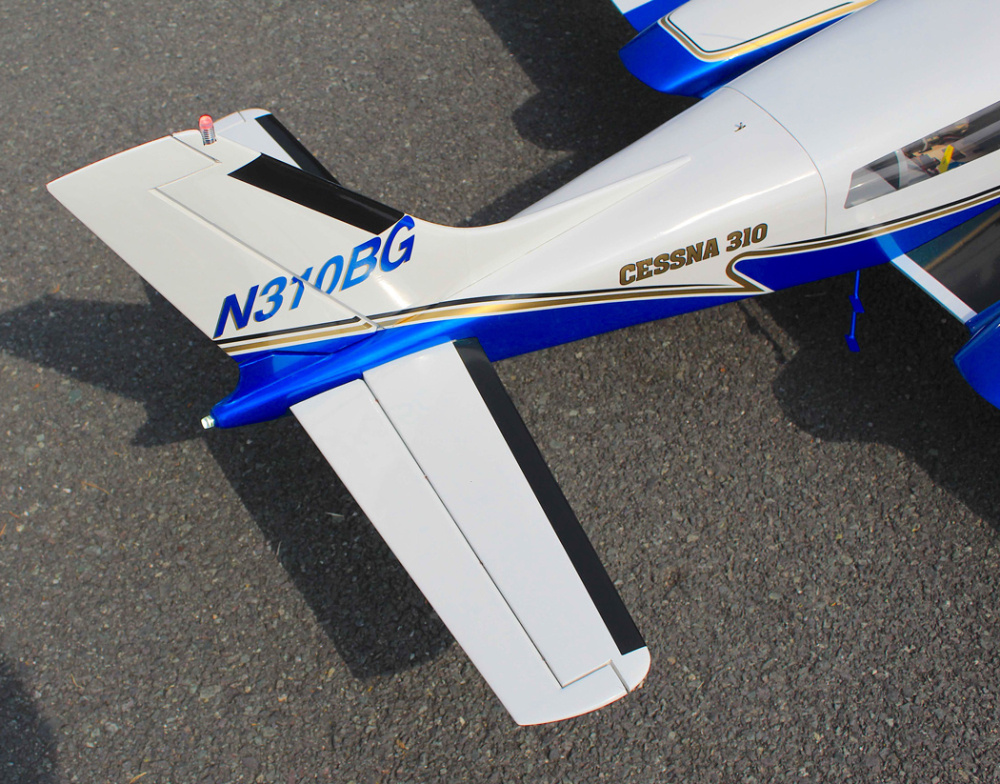 Seagull Models SEA399Gear Giant Cessna 310 Twin Engine 15-20cc 2058mm ARF - 19