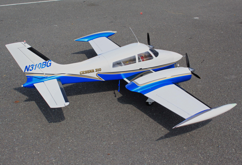 Seagull Models SEA399Gear Giant Cessna 310 Twin Engine 15-20cc 2058mm ARF - 15