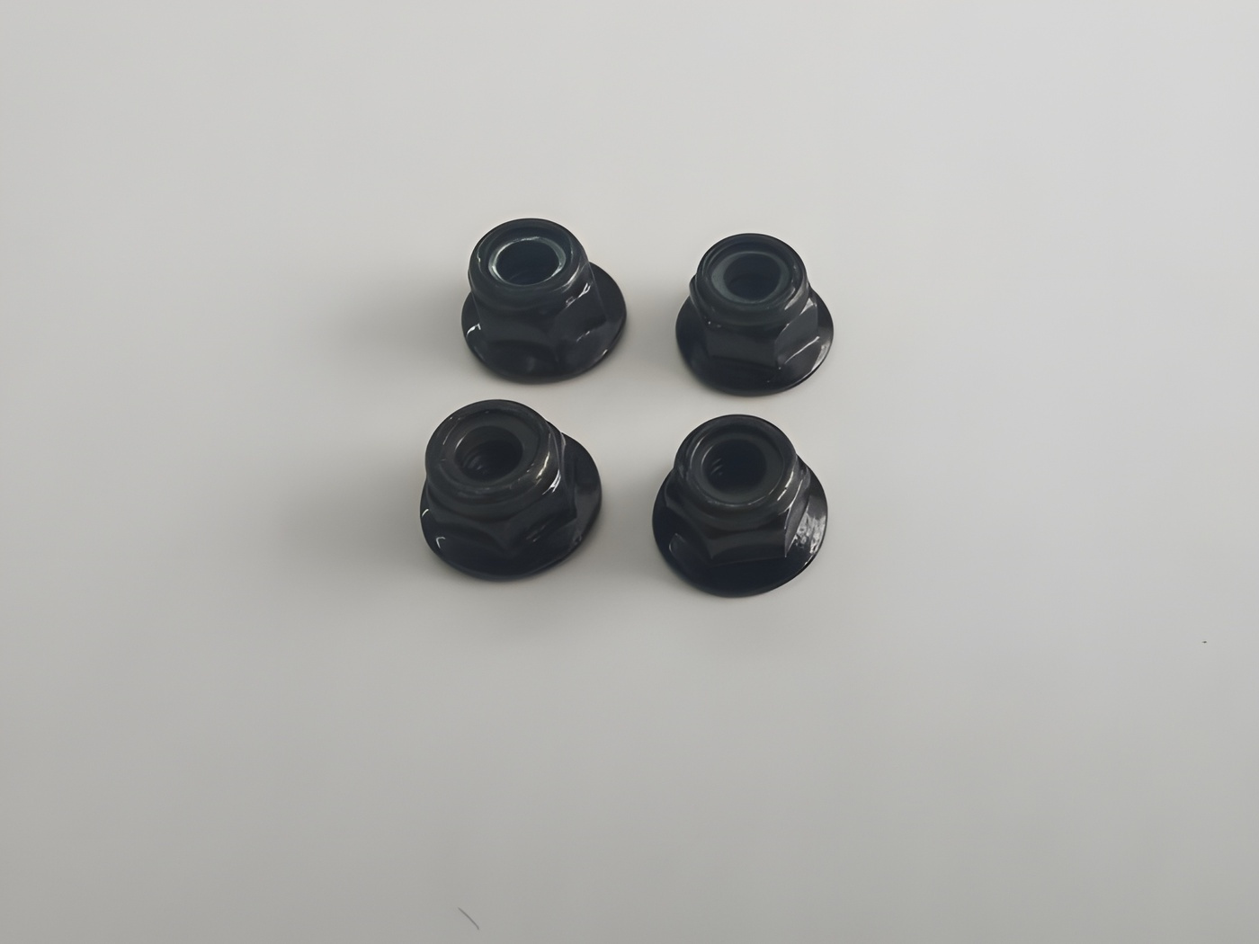 WLToys Låsmutter Med Fläns M4 (4)