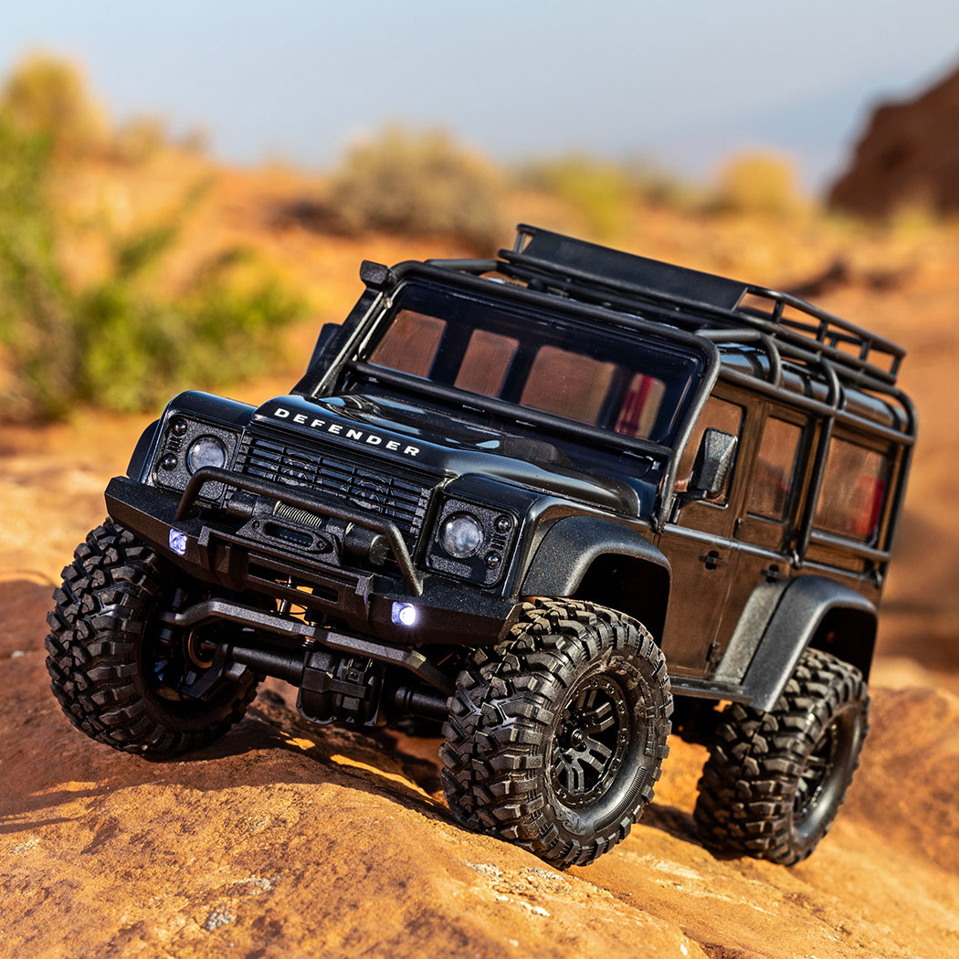 Traxxas TRX-4M 1/18 Land Rover Defender Crawler Black RTR - 2S LiPo/USB Charger - 5