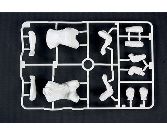 TAMIYA 56536 1/14 Tractor Truck Driver - 2