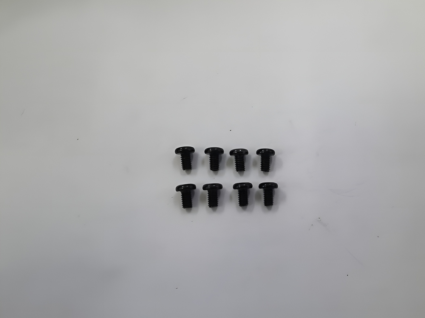 WLToys Hex Skruv M2.5x4mm (8)