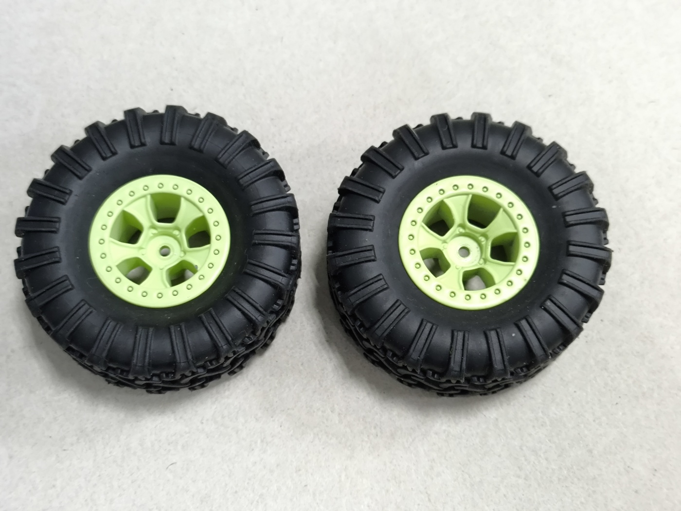 WLToys Däck & Fälg (2)