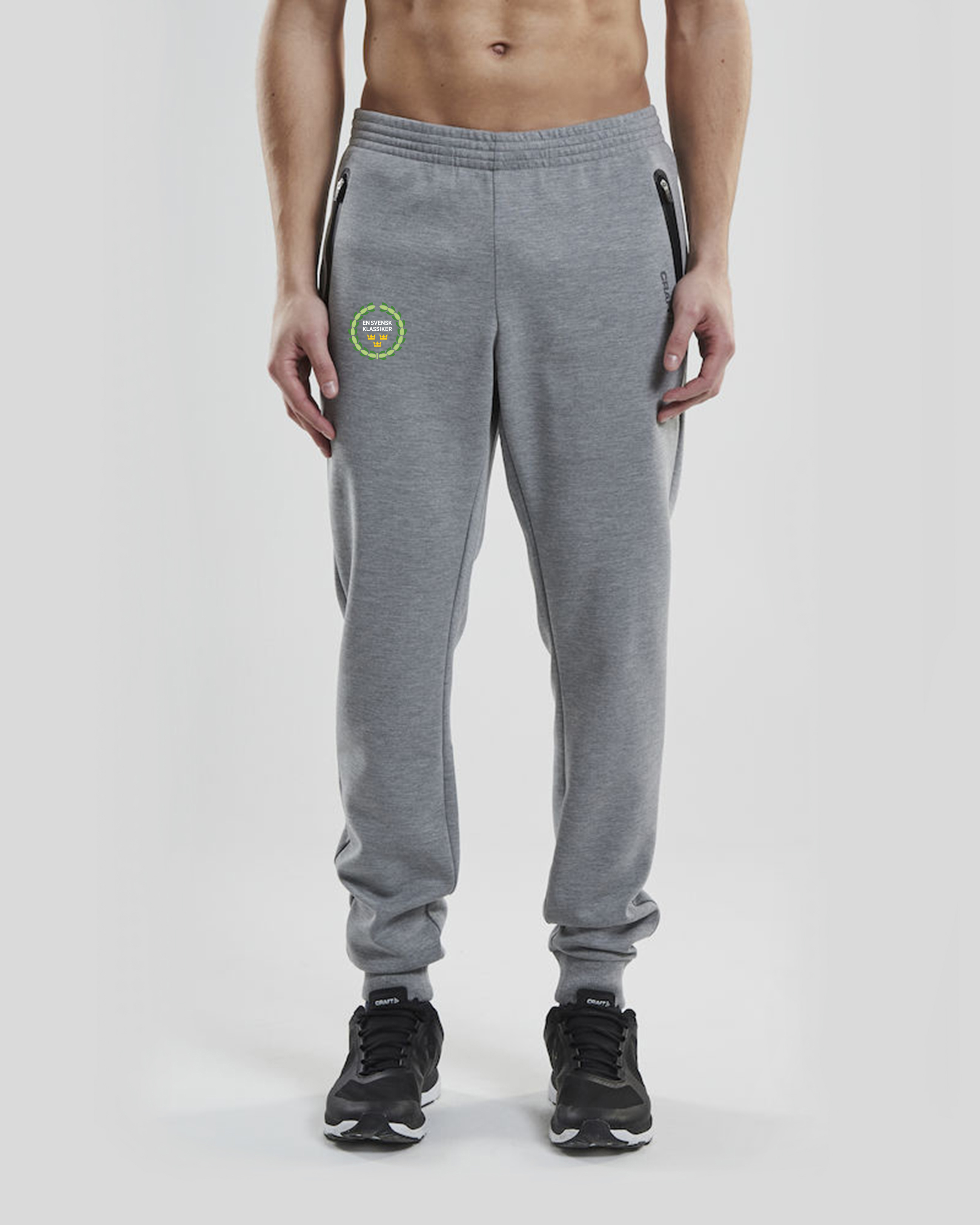 En Svensk Klassiker,Sweatpants i unisexmodell med broderad logo.