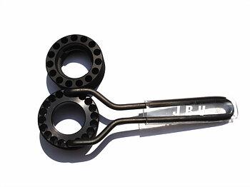 Handguard adjustment tool