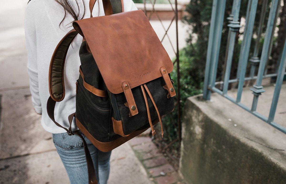 Kelly Moore Pilot backpack display picture 1