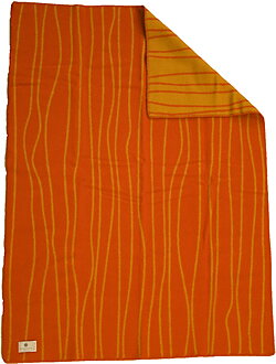 Curvy Lines röd/orange 130x180 Jaquardvävd ullpläd
