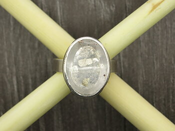 Kvarts med pyritinneslutningar ring. JOD 925-silver