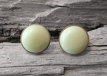 Lemon magnesite 10mm cabuchon ear stud 925-silver