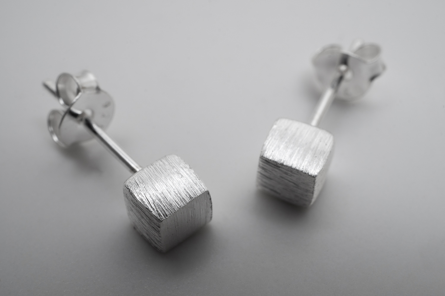 Frosted 4 mm cube earrings, 925 silver