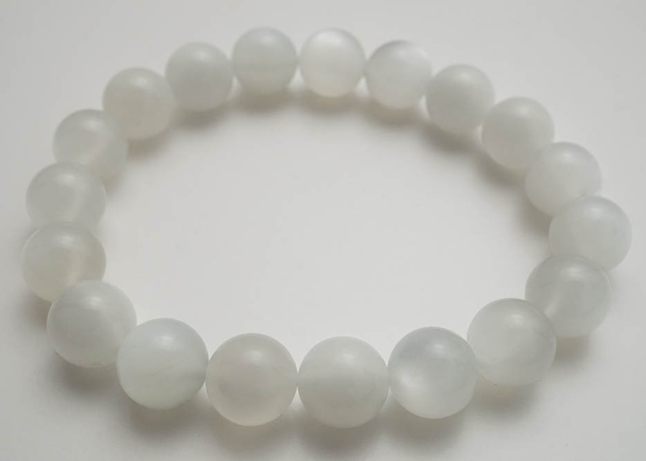 Månsten rund ca. 10mm armband