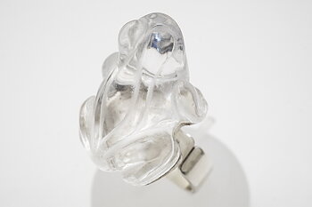 Groda i skulpterad bergkristall, ring JOD 925-silver