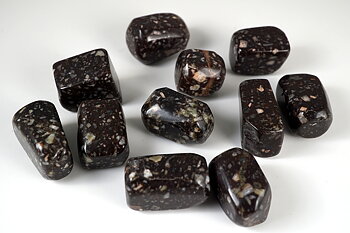 Polished pieces of Porphyry Älvdalen, (Dalarna) Stlk sides ca. 6-16mm. Piece