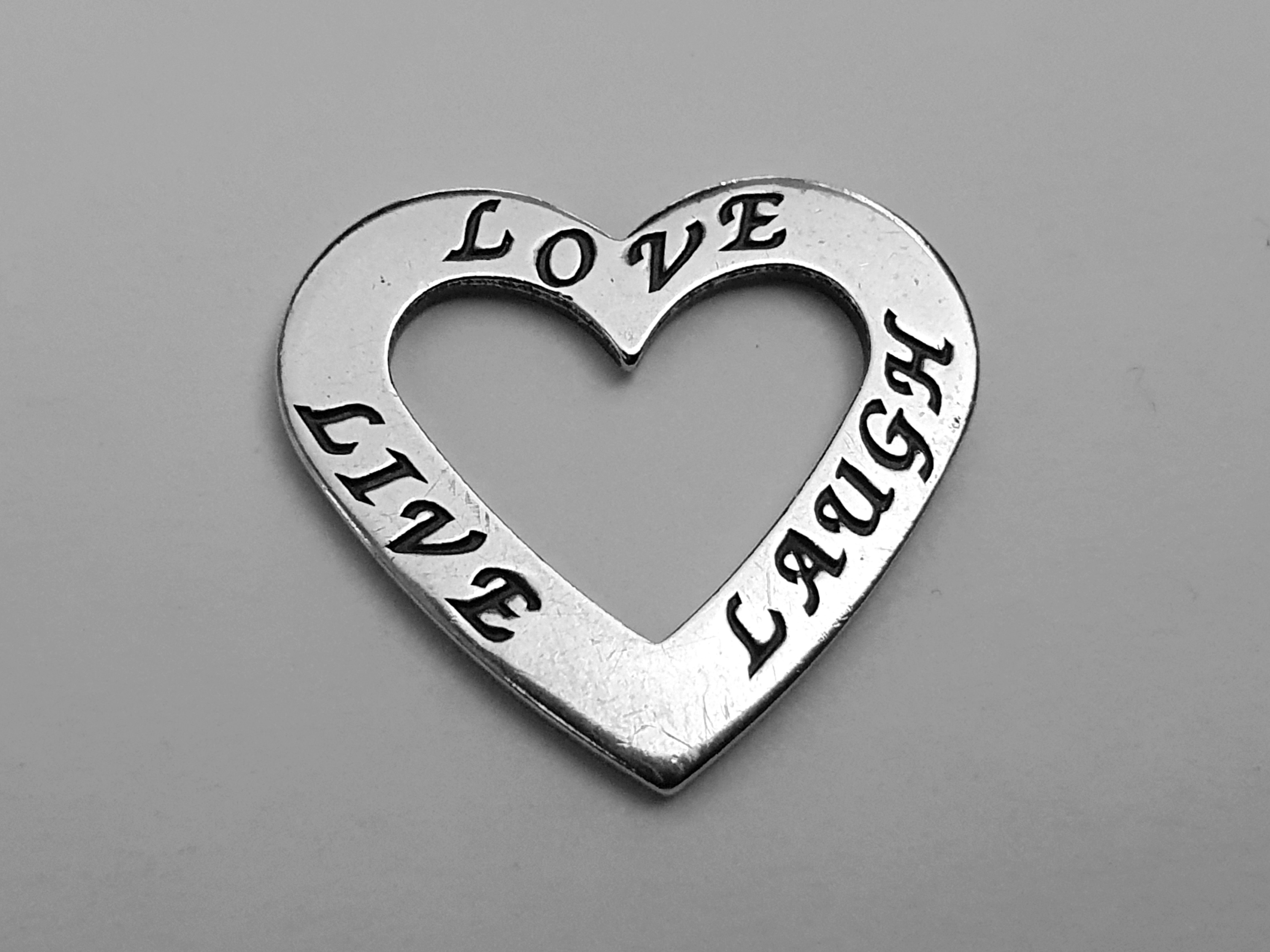 Live-Love-Laugh, amulet ring heart