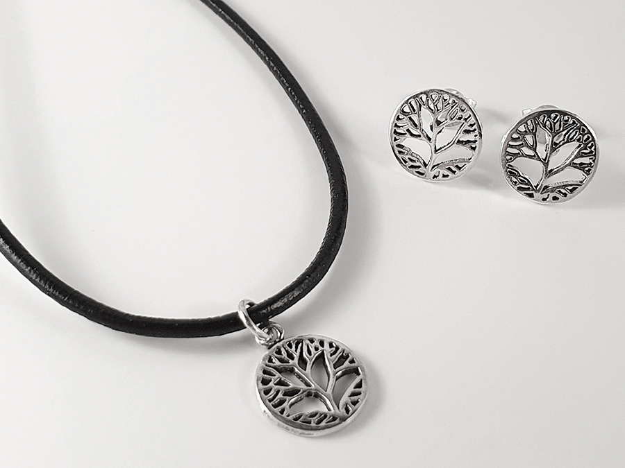 Tree of life pendant on leather neck ring 2mm and ear stud 10mm 925-silver
