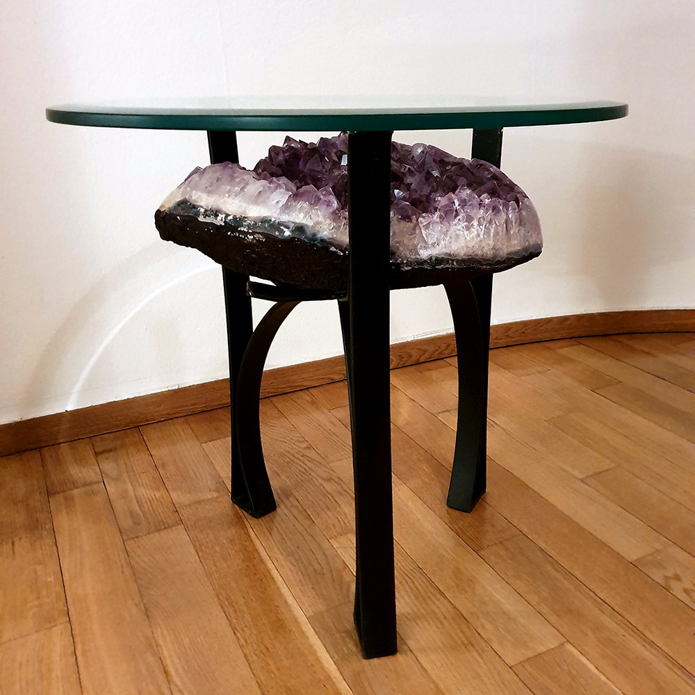 Amethyst table (loose board and amethyst)