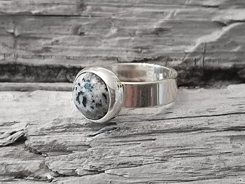 Ring granit 10mm rund cab. ringskena stlk. 54, 925-silver