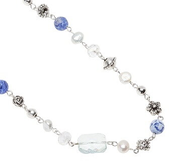 Pearls for Girls. Halsband med blå pärlor, längd 100 cm