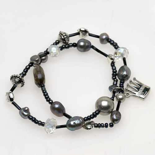 Pearls for Girls. Armband med pärlor och silverdetaljer