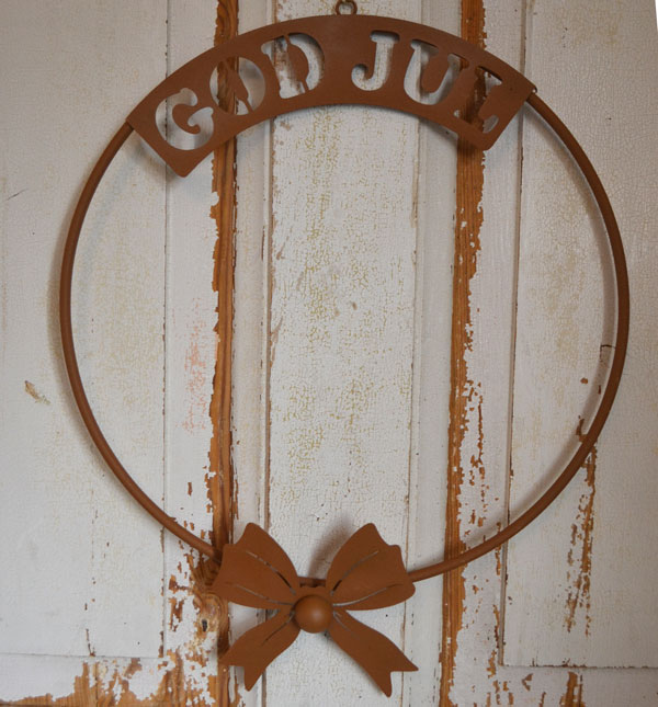 God jul-krans i metall