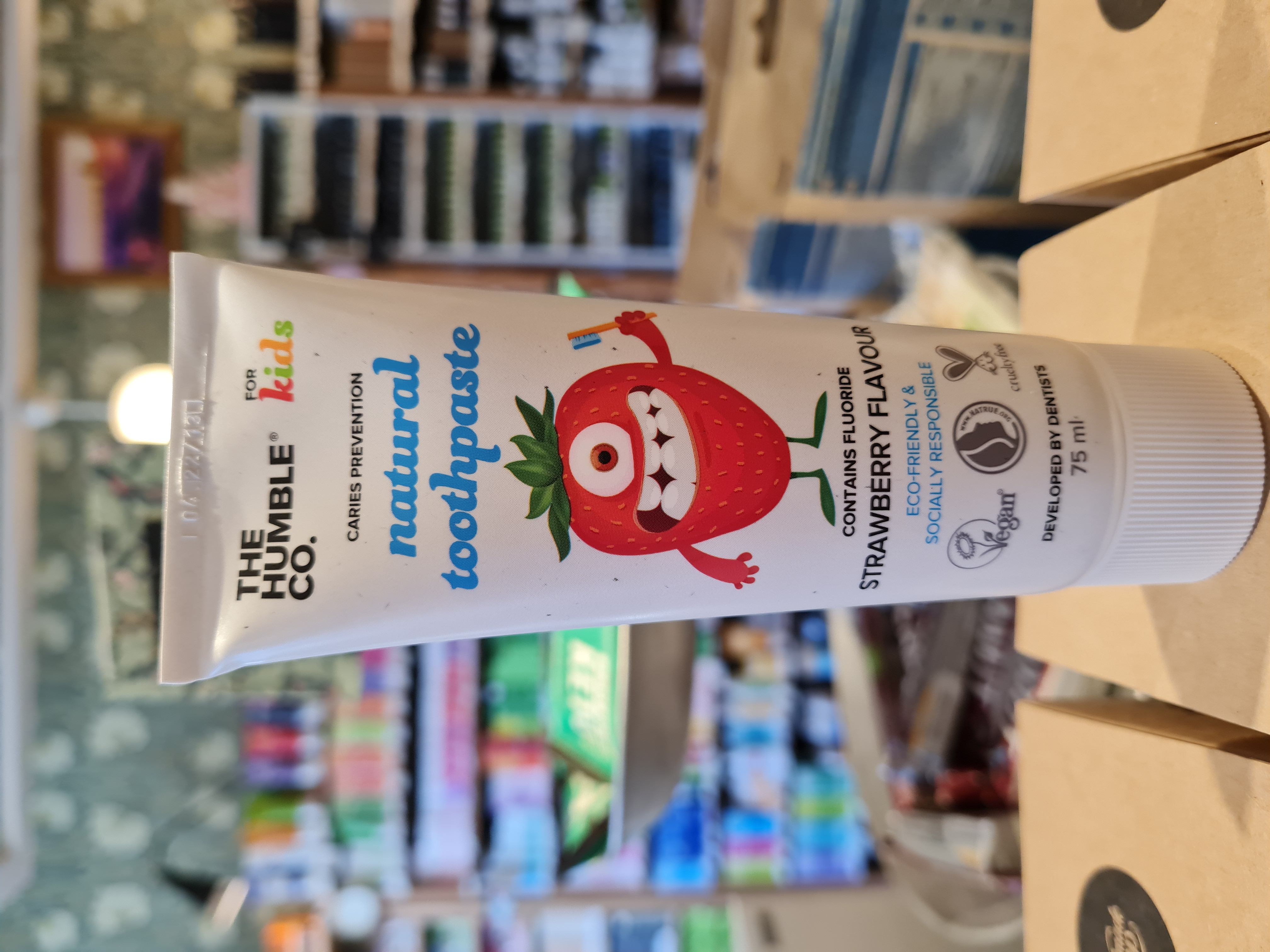 Natural Toothpaste – Barn Jordgubbe med flour The Humble Co.