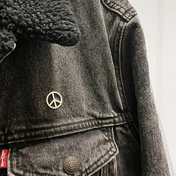 PEACE silver pin