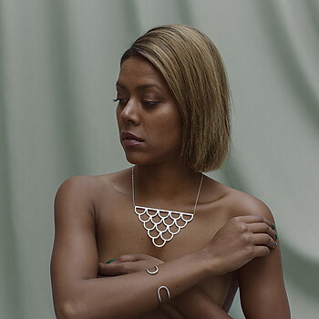 HALSBAND