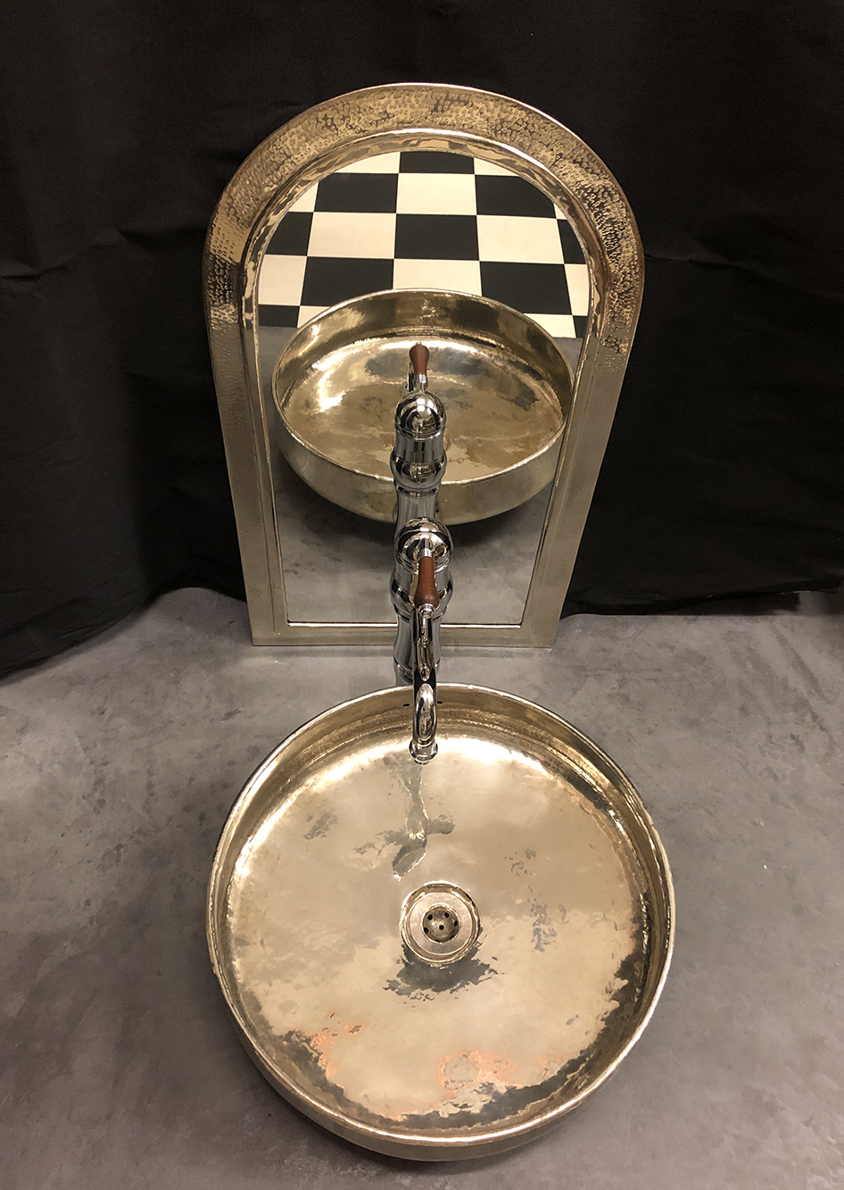 MIRROR PEWTER PORT
