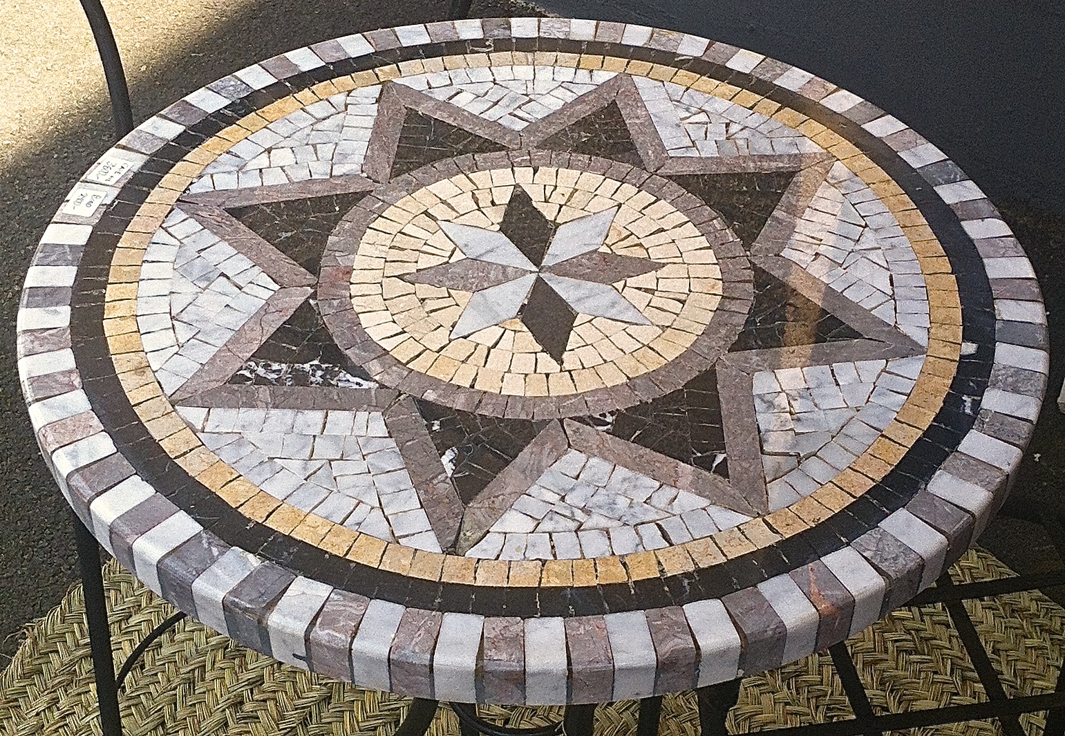 CAFÉ TABLE- NATURAL STONE STAR - 2