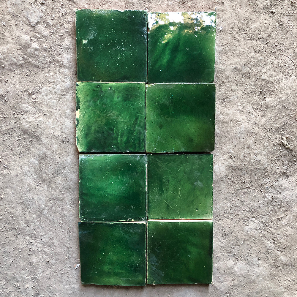 Enfärgade glaserade plattor- unique deep green