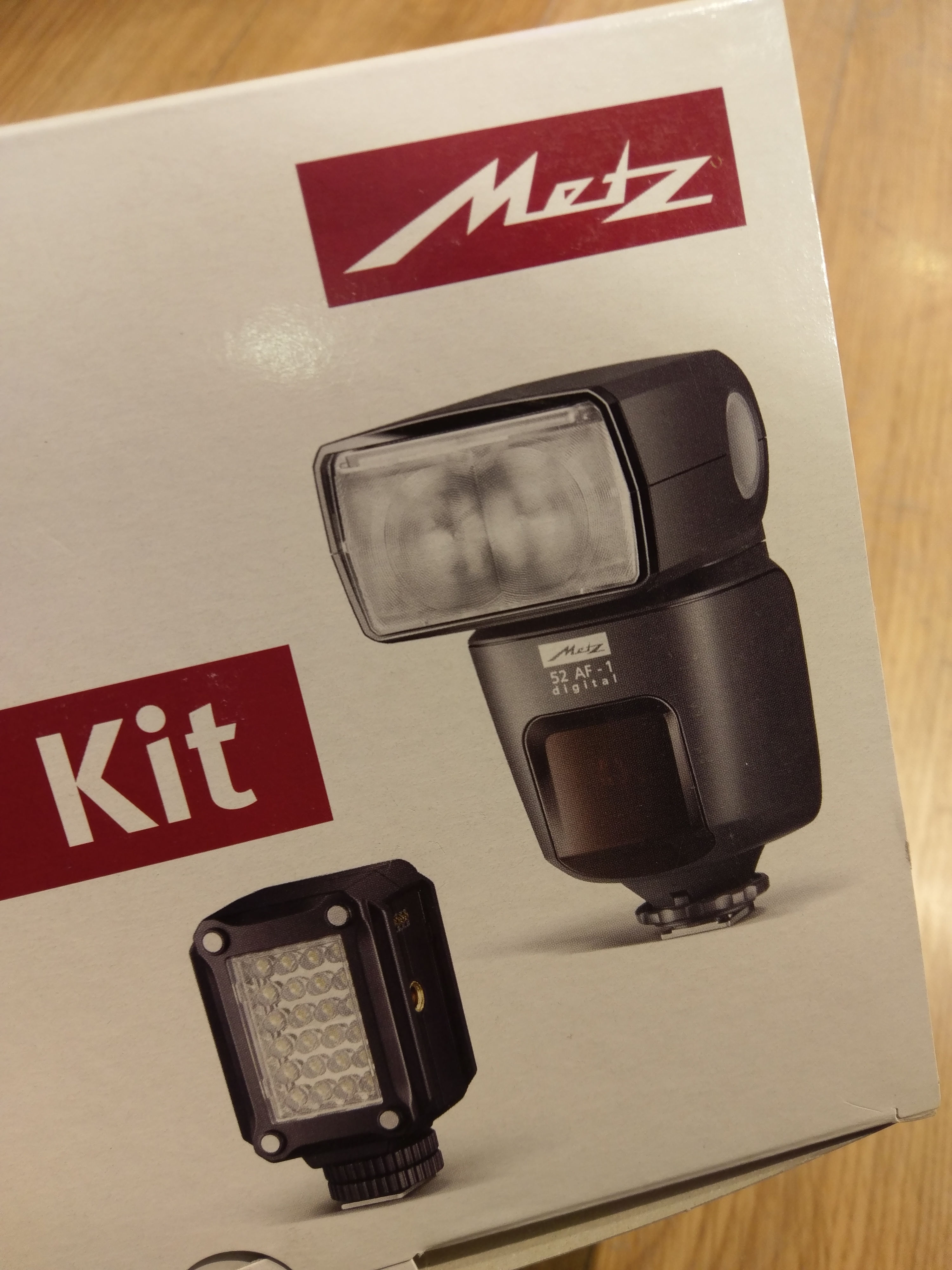 52AF-1 BLIXT + LED 160 METZ OLY/PAN - 2