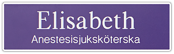 Namnskylt rektangulär i plastlaminat -313 lila/vit