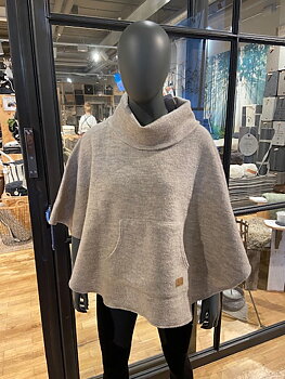Naturvit Poncho Humla NLS från Ivanhoe