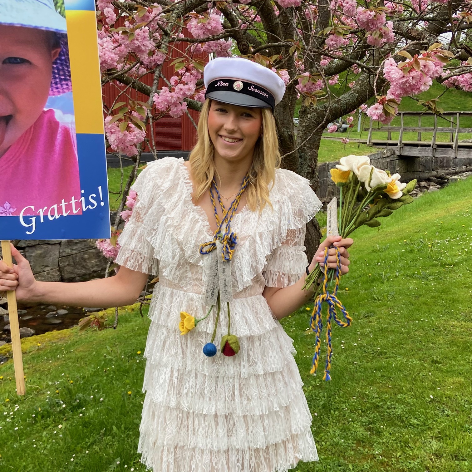 Här kan ni hitta er Ullblomma för alla tillfällen! Never ending Flower med de bästa egenskaperna Ullogram med leverans till dörren inom någon dag!