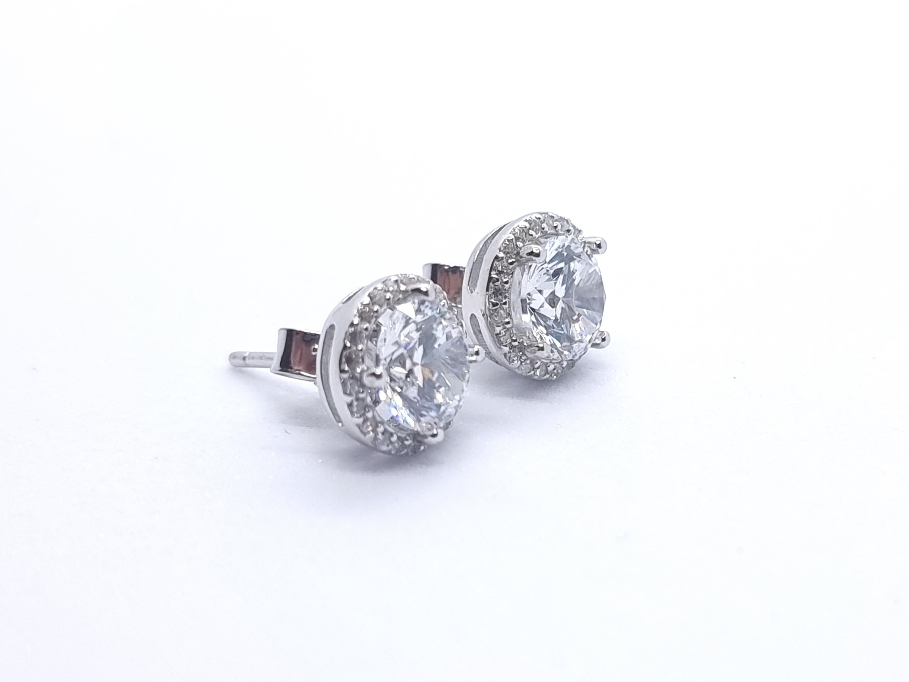Dotty Silver studs