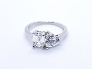 Easy Love silver ring