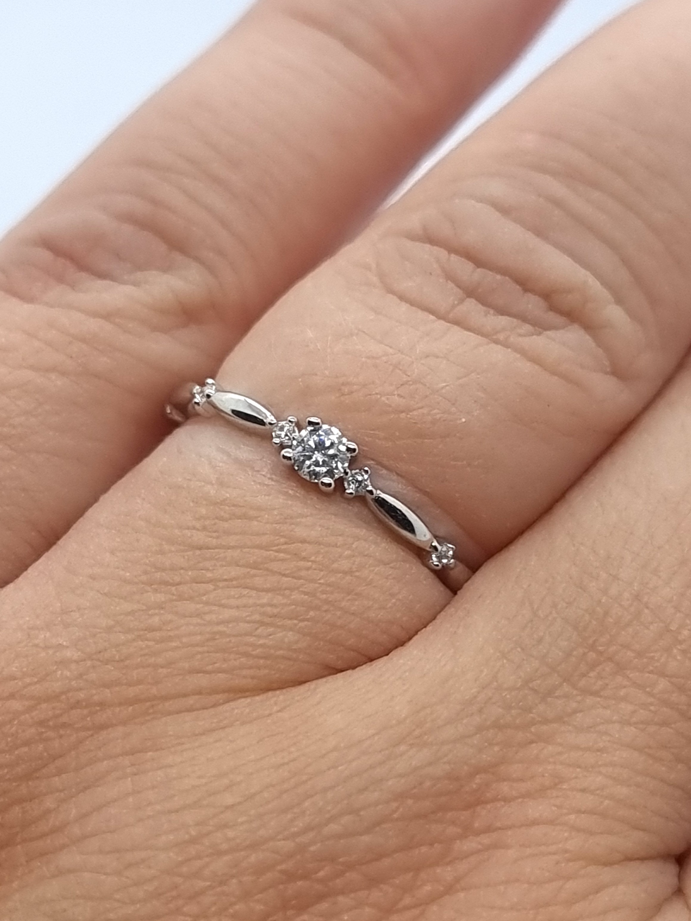 Emmy Silver and moissanite ring - 3