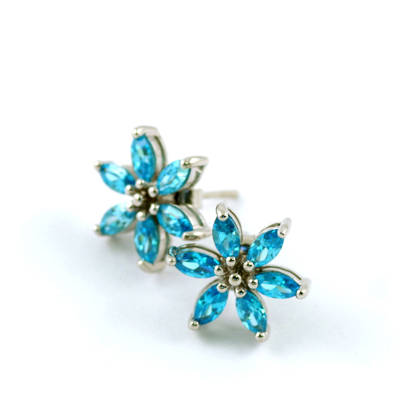 Queen Aqua Blue
