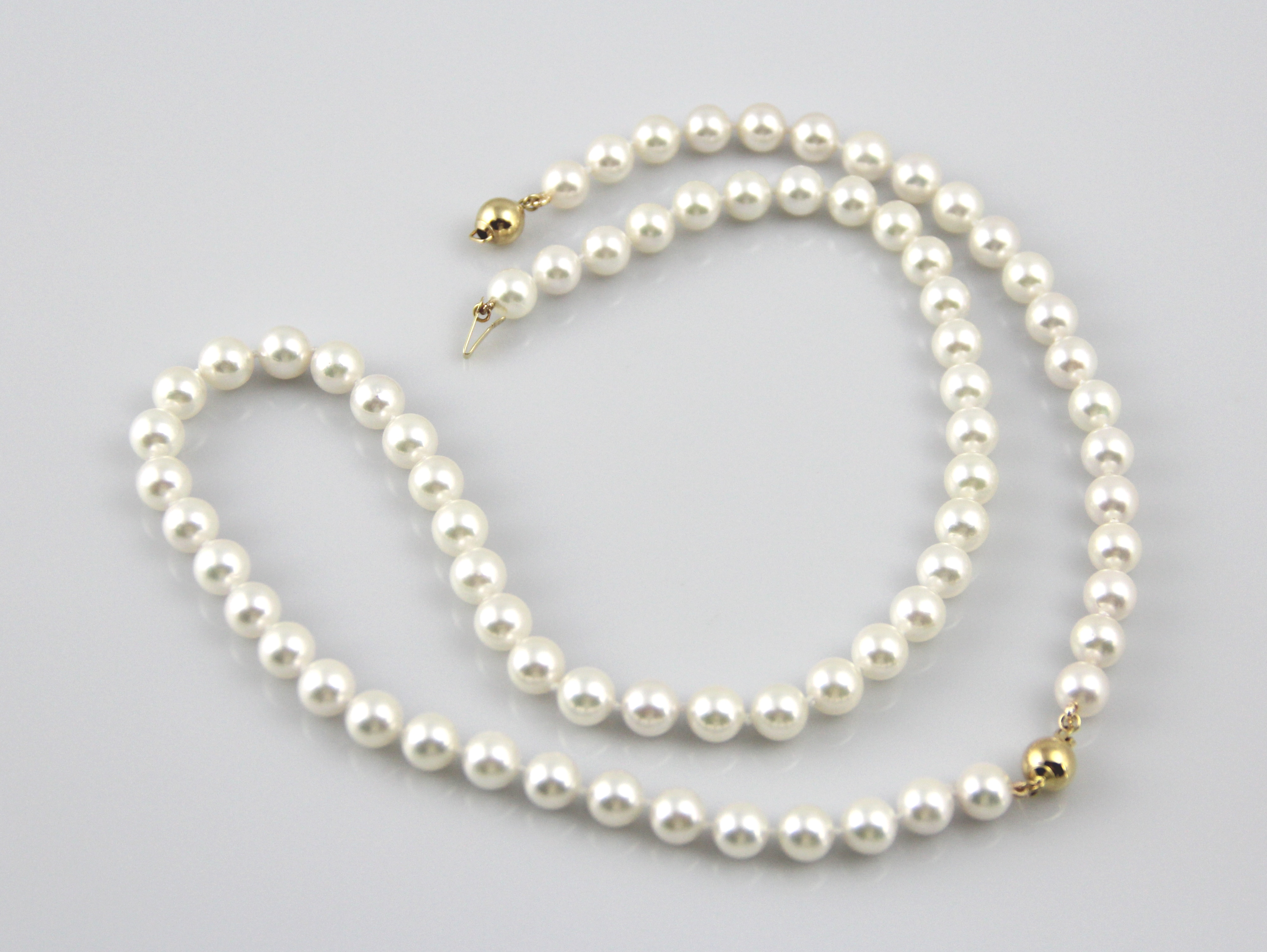 Akoya-Zuchtperlen in AAA-Qualität mit Goldverschlüssen 7–7.5 mm - 5