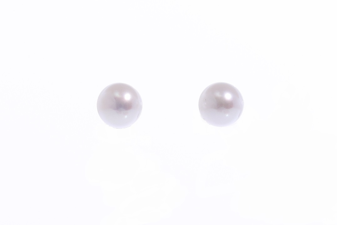 Kleine Perlenohrringe-Akoya in AAA-Qualität in Weißgold 4.5–5 mm und 5–5 mm. - 2