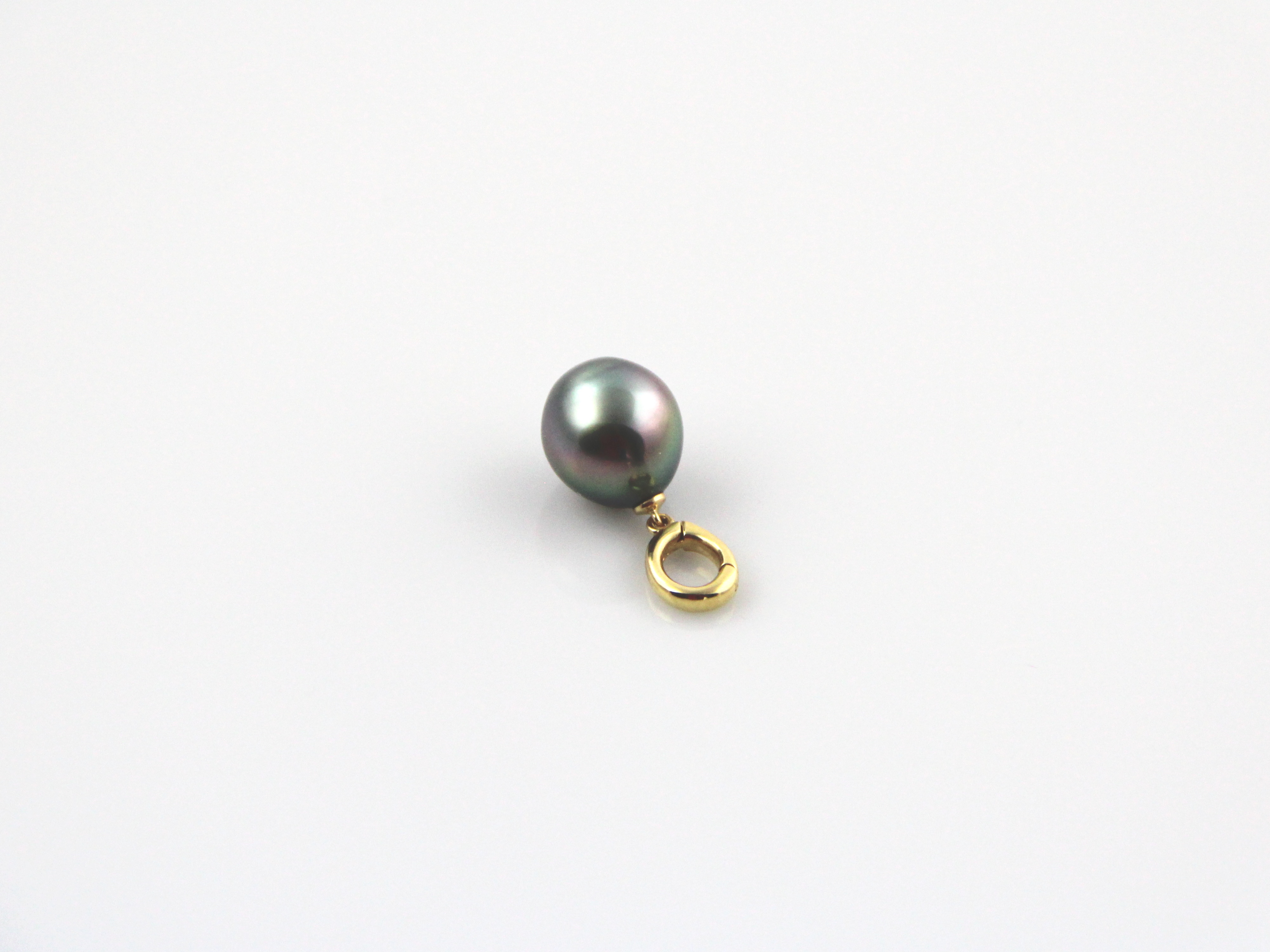 Halskette aus Akoya-Zuchtperlen in AAA-Qualität mit Verschluss aus Gold und Diamanten 8-8.5 mm - 9