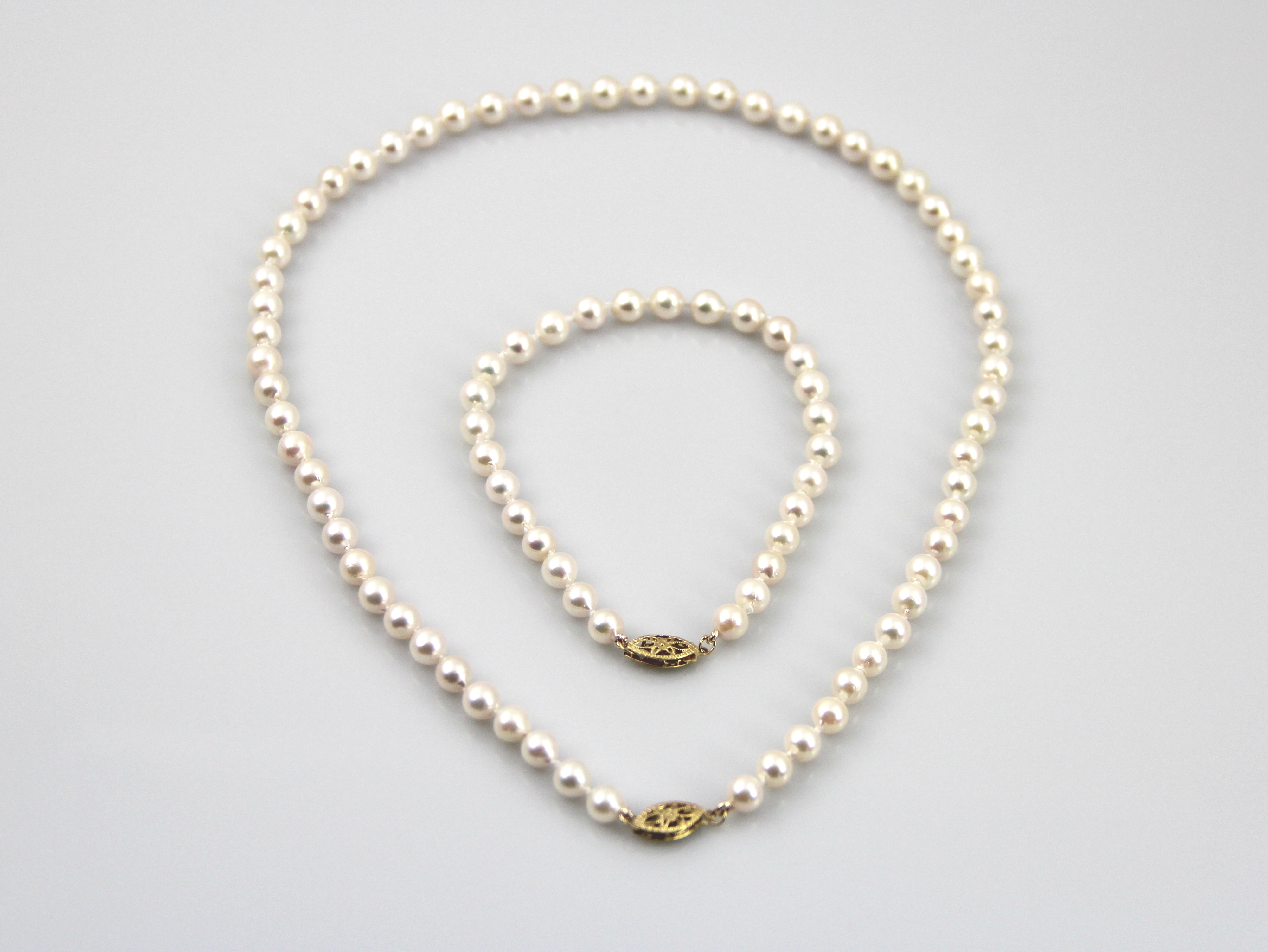 Set aus Akoya-Perlen mit Goldverschlüssen 5.5–6 mm - 2