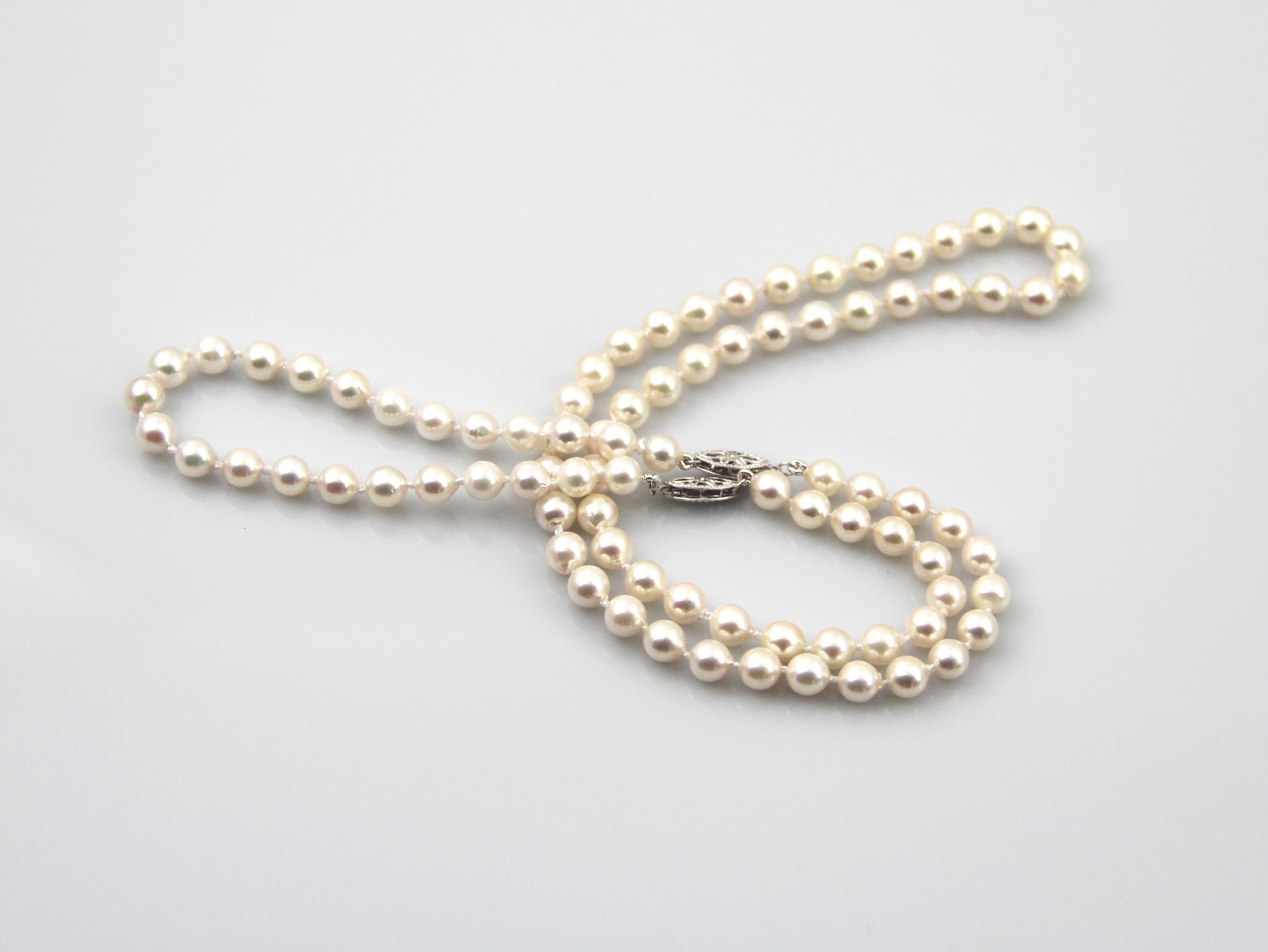 Halskette und Armband aus Akoya-Perlen in Standardqualität mit Verschlüssen aus Weißgold 5.5–6 mm - 6