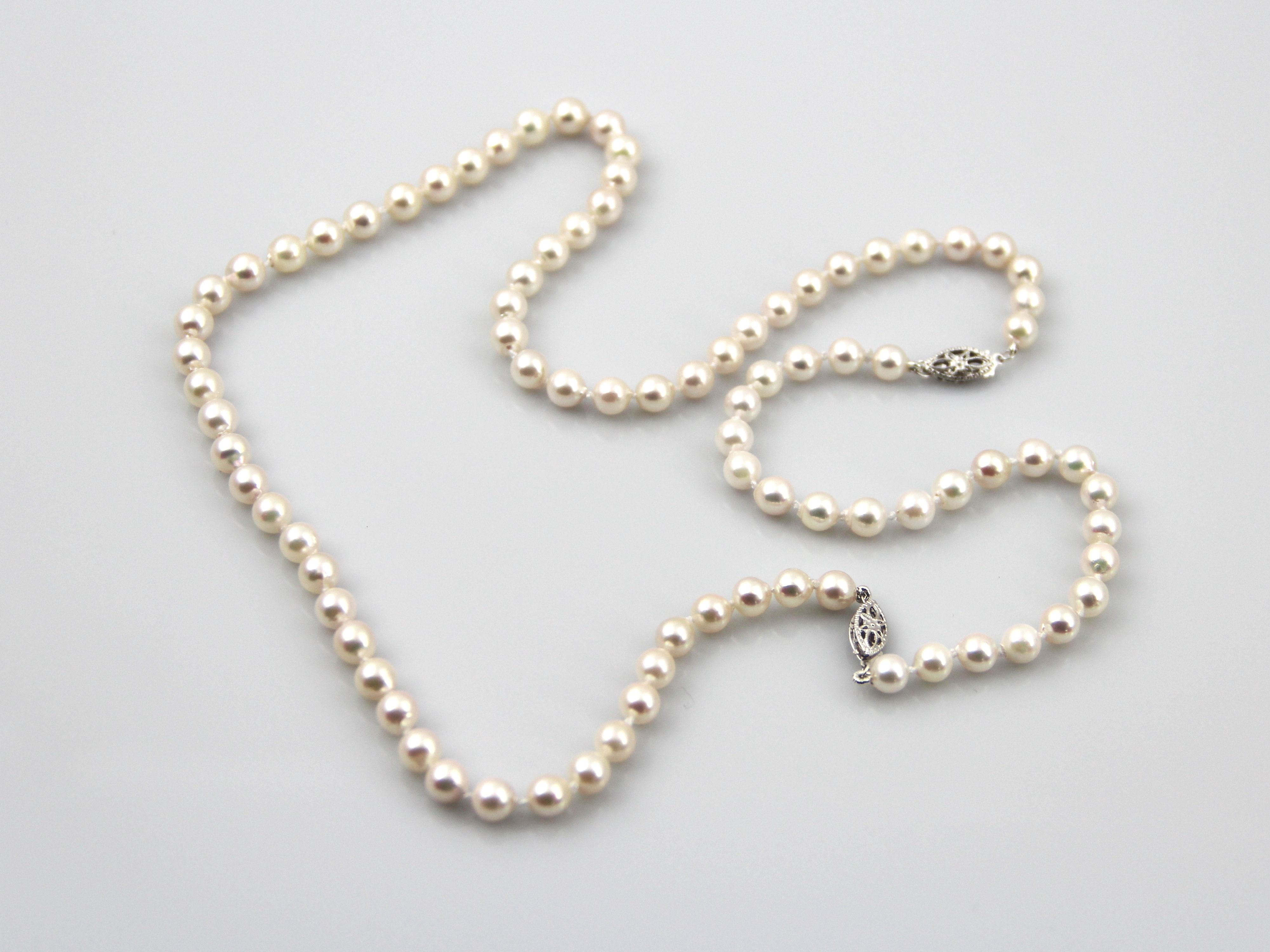 Halskette und Armband aus Akoya-Perlen in Standardqualität mit Verschlüssen aus Weißgold 5.5–6 mm - 5