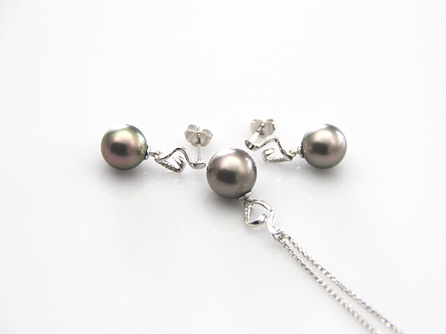 product-image Perfektes Set mit Tahiti-Perlen in Weißgold und Diamanten