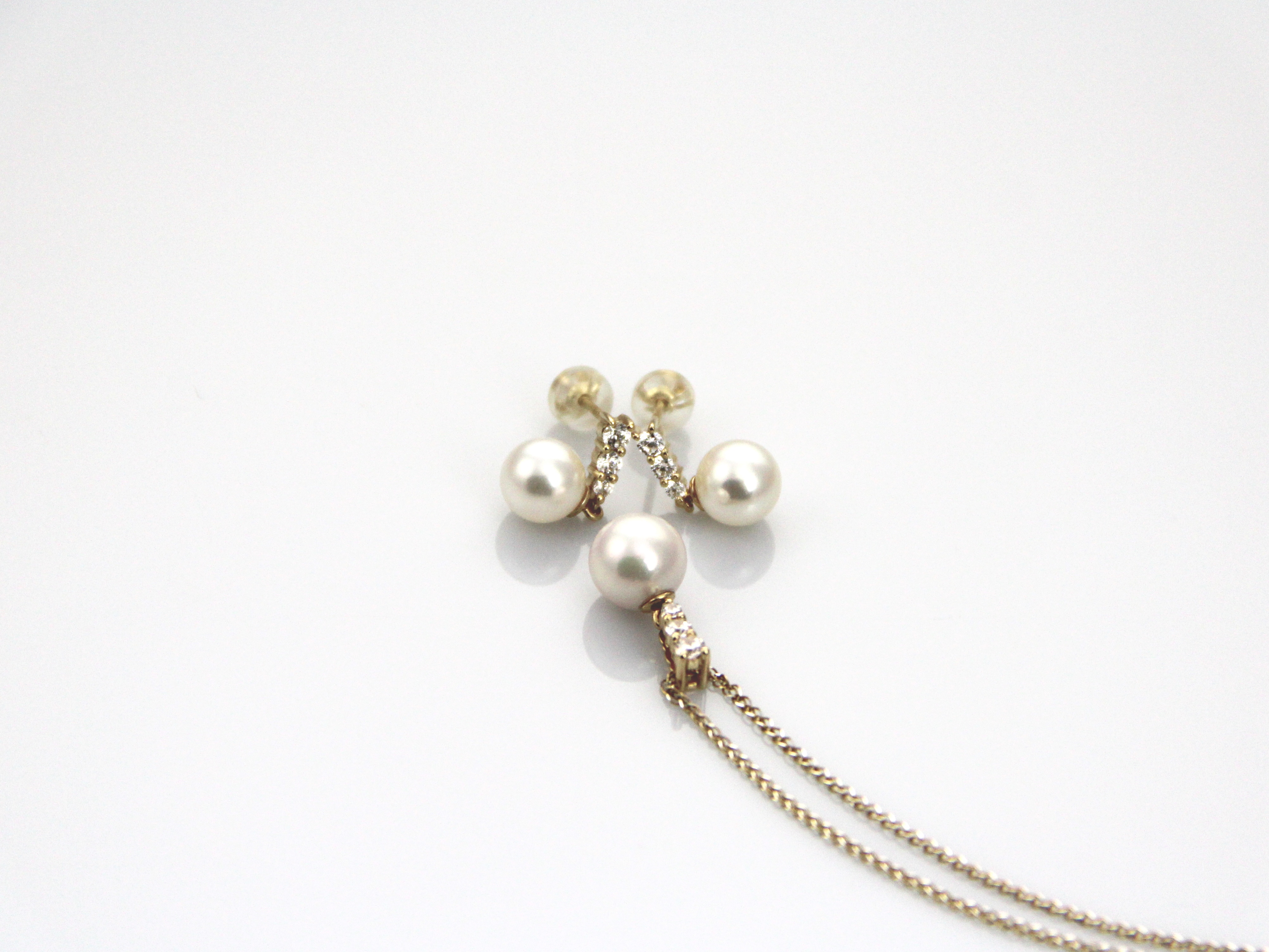 Conjunto de pendientes y colgante de oro de 14k con perlas Akoya de calidad AAA - 3