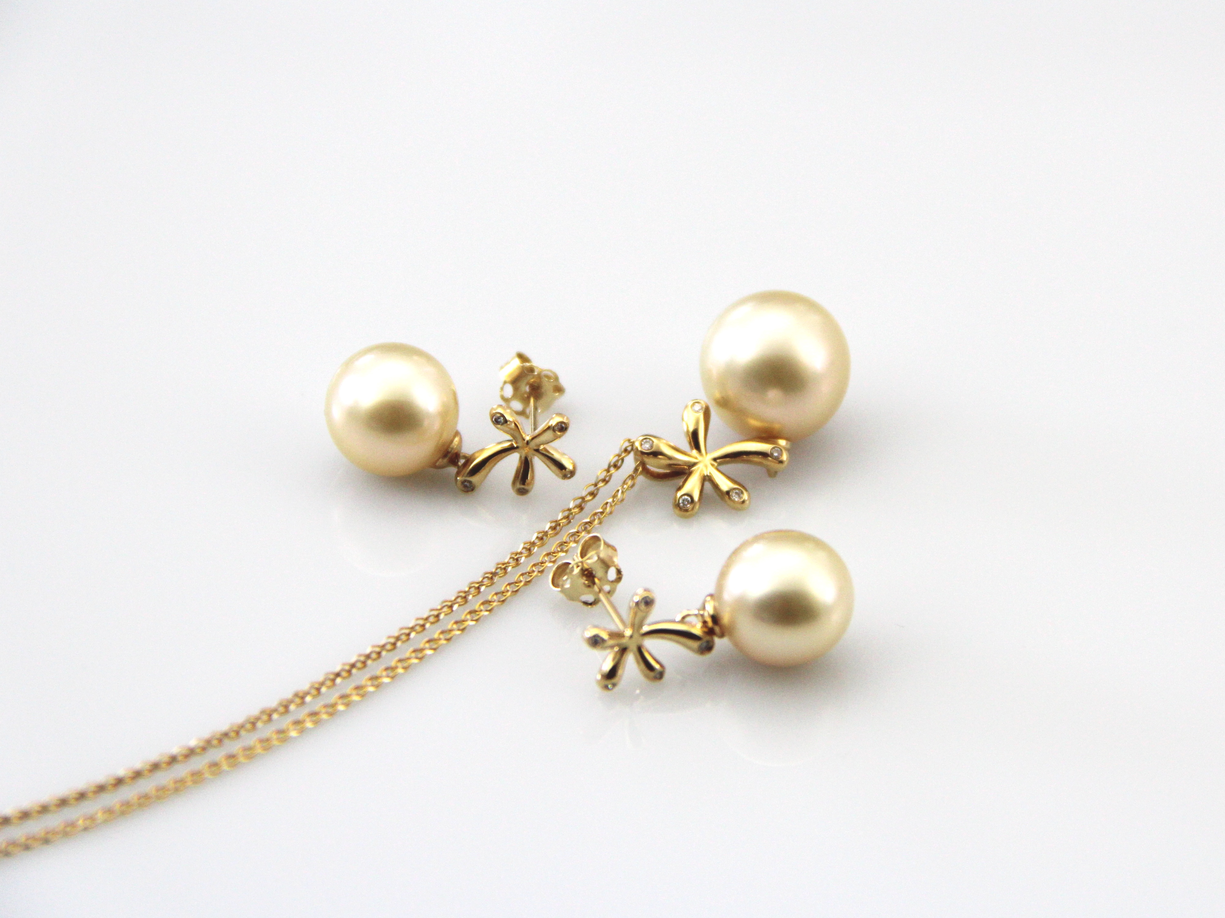 Perfect set with South Sea golden pearls in gold and diamonds - 6