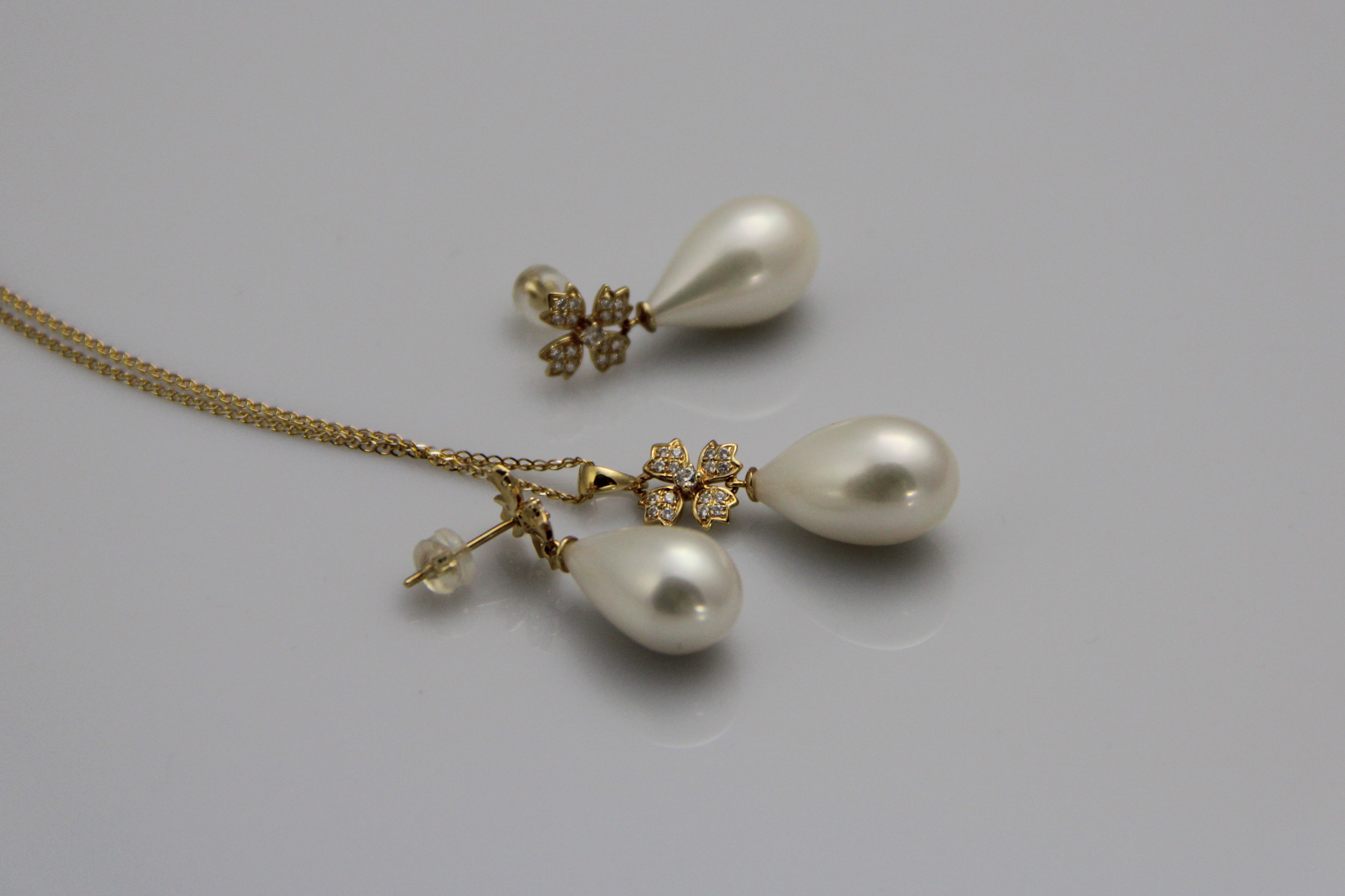 Set mit tropfenförmigen Süßwasserperlen in Gold - 6