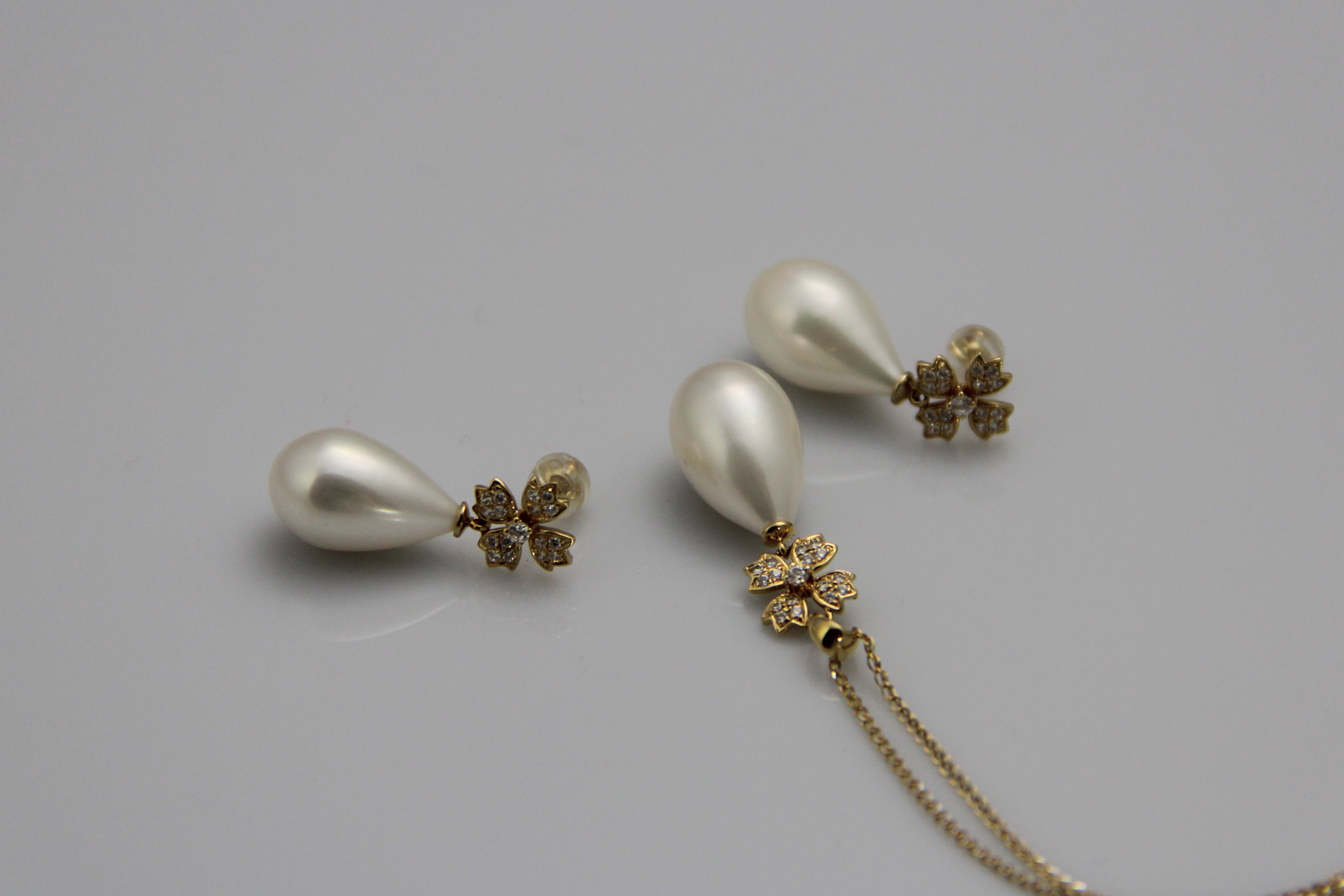 Set mit tropfenförmigen Süßwasserperlen in Gold - 4