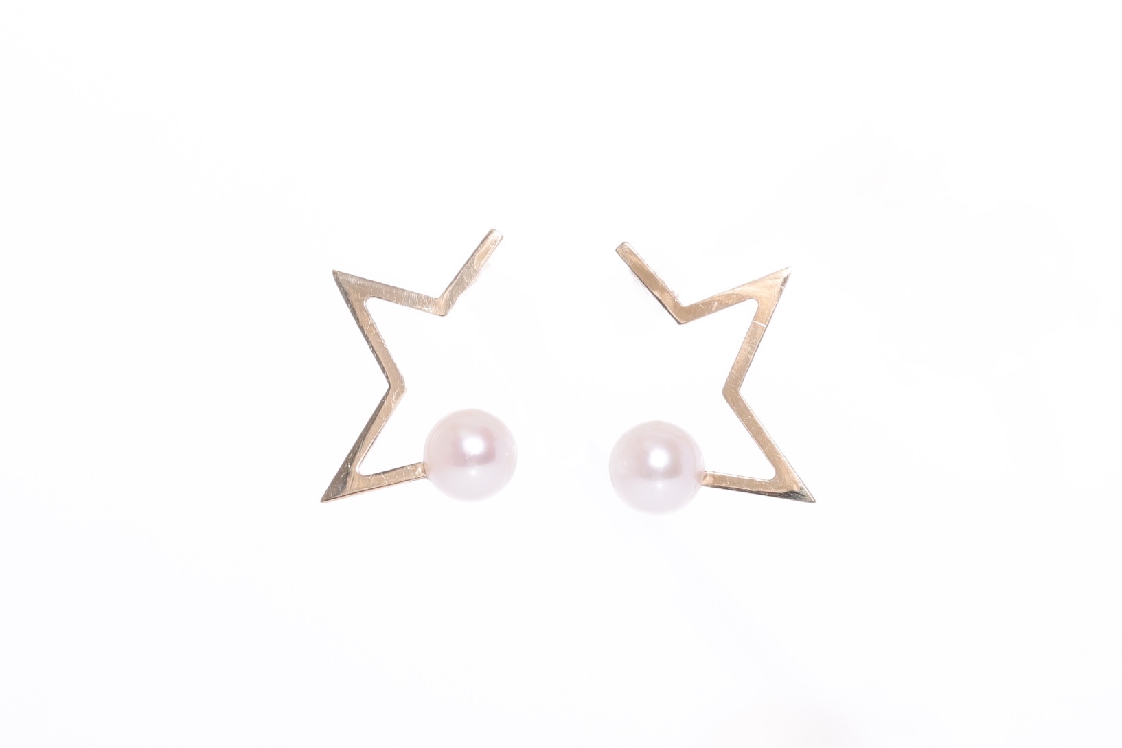 Pendientes de oro con perlas Akoya de calidad AAA de 4.5-5 mm